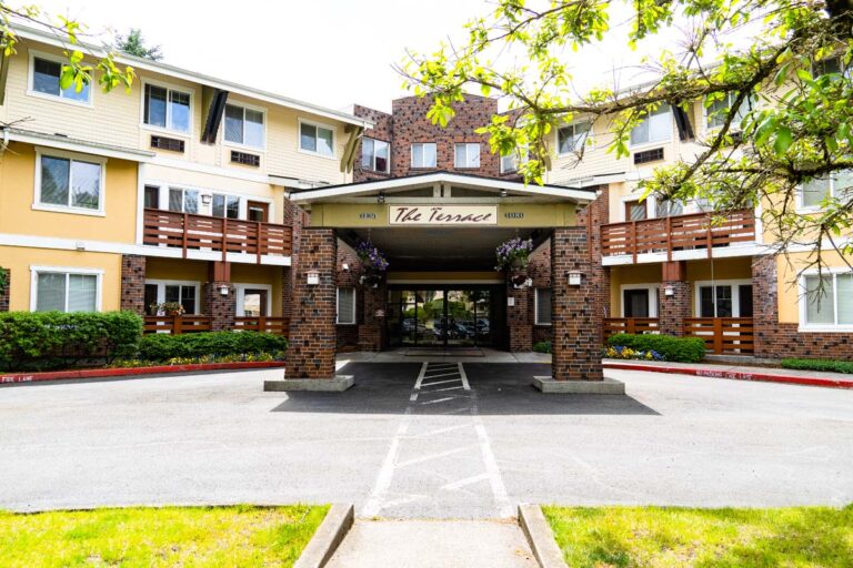 Laurelhurst Village Entrance